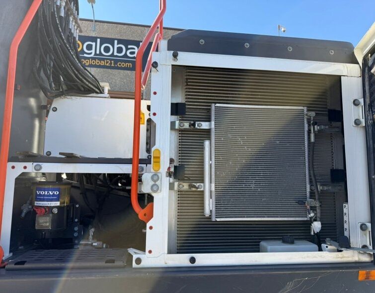 VOLVO  EW220E ***RAISING CAB***